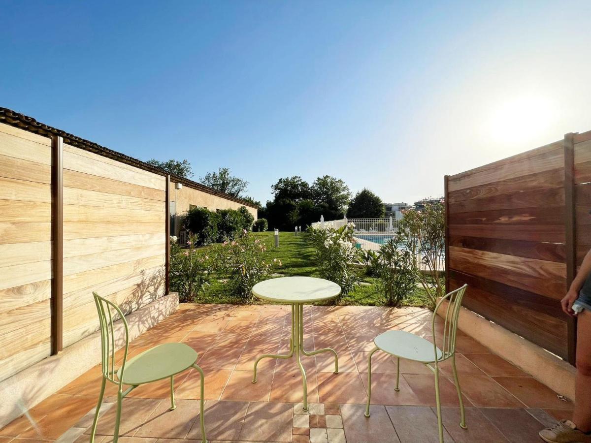 Studio 2 - Les Suites De Robinson - Residence Avec Piscine En Bord De Siagne, A Mandelieu Extérieur photo
